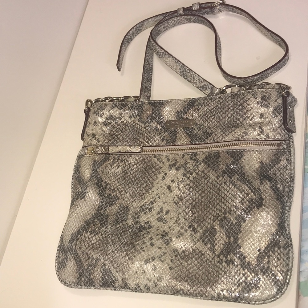 Like New Kate Spade Crossbody w/cover bag,